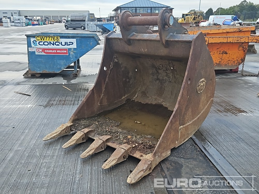 Geith 46" Digging Bucket 90mm Pin to suit 30 Ton Excavator - Godet: photos 1 Geith 46" Digging Bucket 90mm Pin to suit 30 Ton Excavator - Godet: photos 1