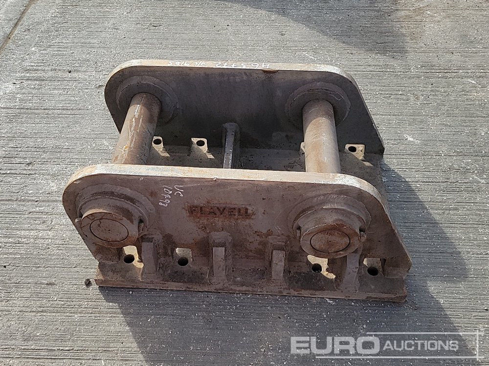 Head Stock 80mm Pin to suit 20 Ton Excavator - Marteau hydraulique: photos 2 Head Stock 80mm Pin to suit 20 Ton Excavator - Marteau hydraulique: photos 2
