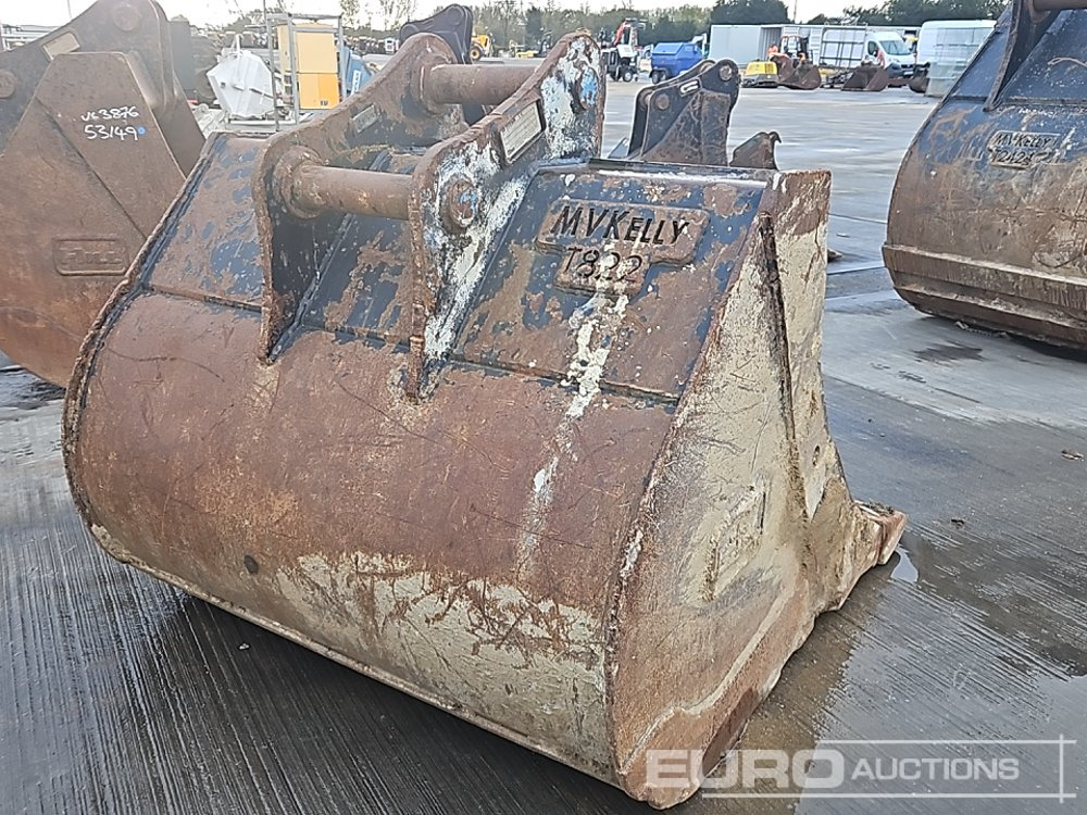 Hill 46" Digging Bucket 65mm Pin to suit 13 Ton Excavator - Godet: photos 5 Hill 46" Digging Bucket 65mm Pin to suit 13 Ton Excavator - Godet: photos 5