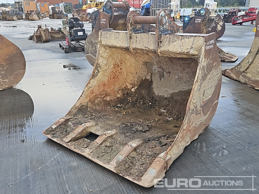 Hill 46" Digging Bucket 65mm Pin to suit 13 Ton Excavator - Godet: photos 1 Hill 46" Digging Bucket 65mm Pin to suit 13 Ton Excavator - Godet: photos 1
