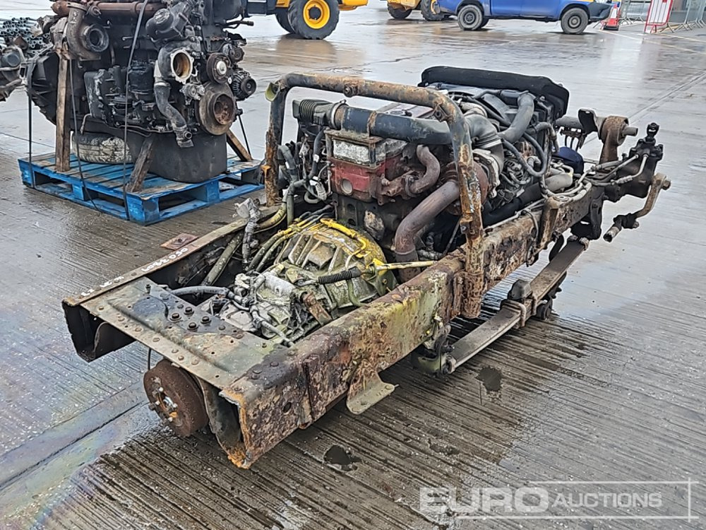 Hino NO4C 4 Cylinder Powerpack - Moteur: photos 1 Hino NO4C 4 Cylinder Powerpack - Moteur: photos 1