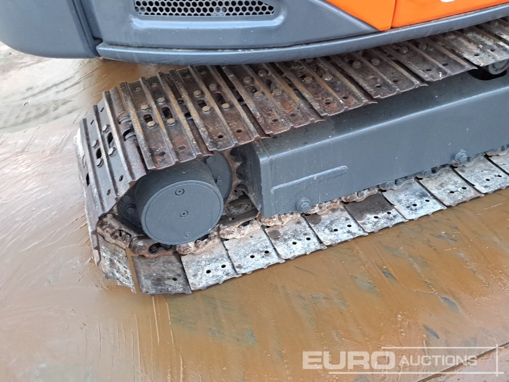 Mini pelle Hitachi ZX65USB-3F: photos 11 Mini pelle Hitachi ZX65USB-3F: photos 11