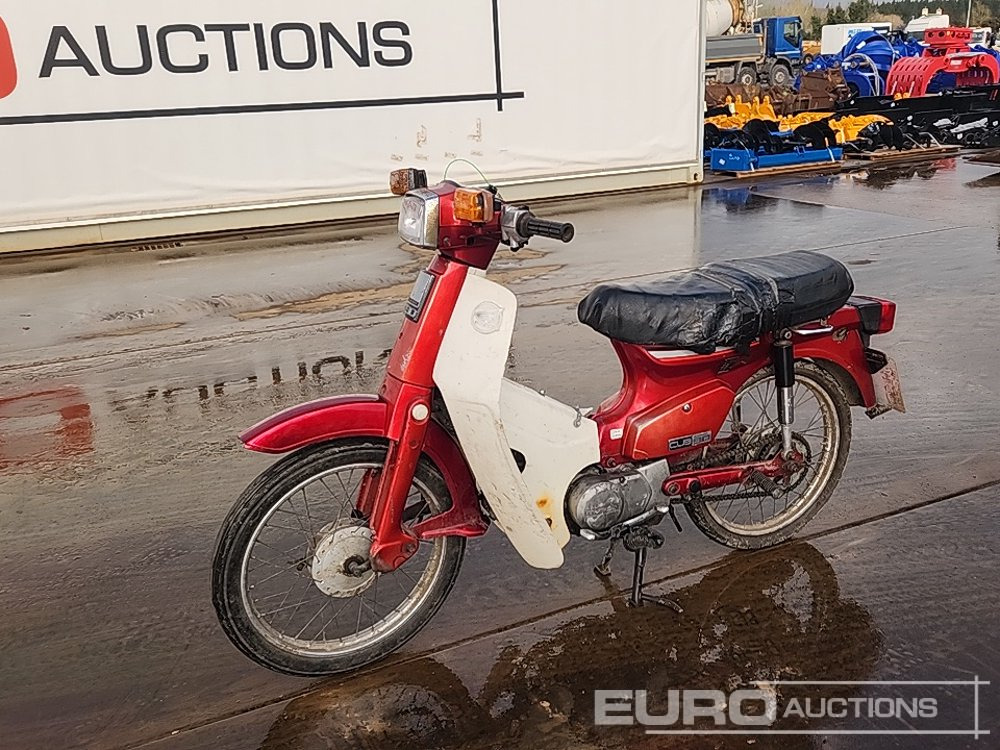 Honda Cub 90 Moped - Motocyclette: photos 1 Honda Cub 90 Moped - Motocyclette: photos 1