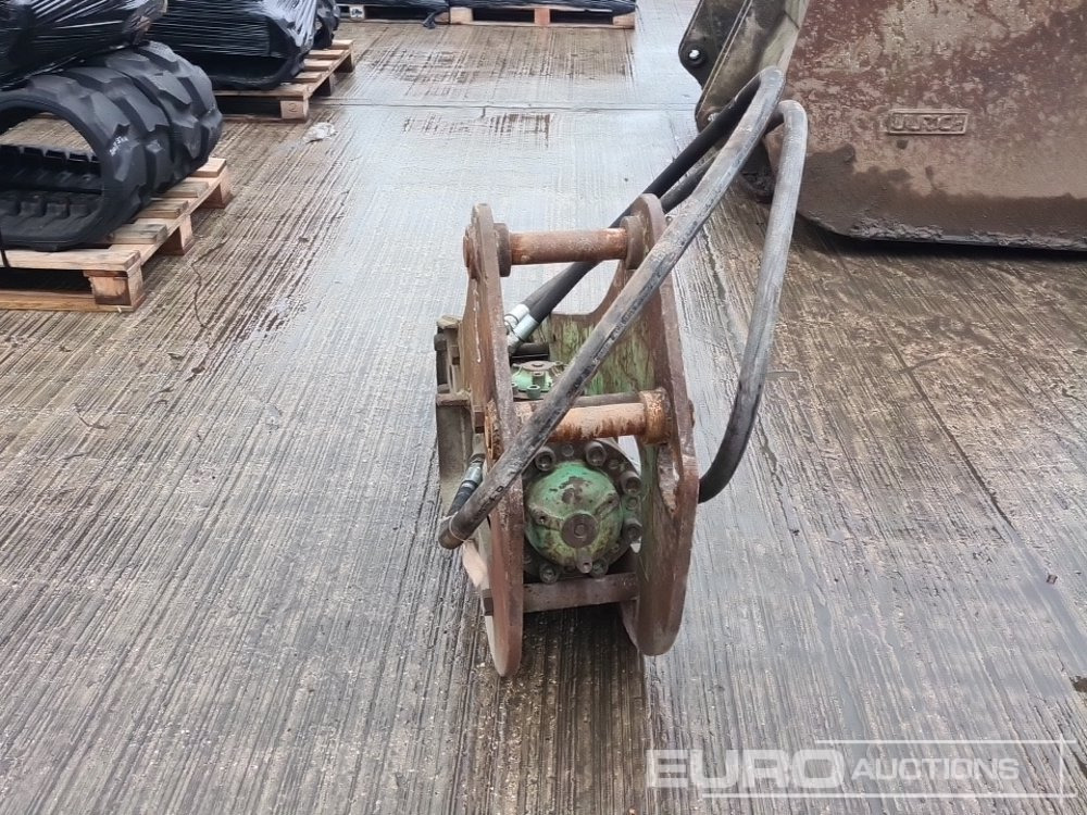 Hydraulic Breaker 45mm Pin to suit 4-6 Ton Excavator - Marteau hydraulique: photos 4 Hydraulic Breaker 45mm Pin to suit 4-6 Ton Excavator - Marteau hydraulique: photos 4