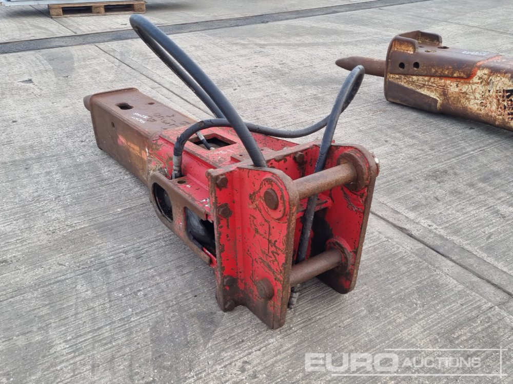 Hydraulic Breaker 65mm Pin to suit 13 Ton Excavator - Marteau hydraulique: photos 3 Hydraulic Breaker 65mm Pin to suit 13 Ton Excavator - Marteau hydraulique: photos 3