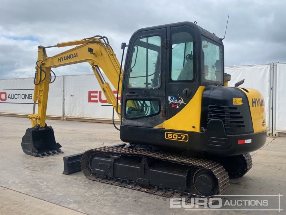 Hyundai R60-7 - Mini pelle: photos 3 Hyundai R60-7 - Mini pelle: photos 3