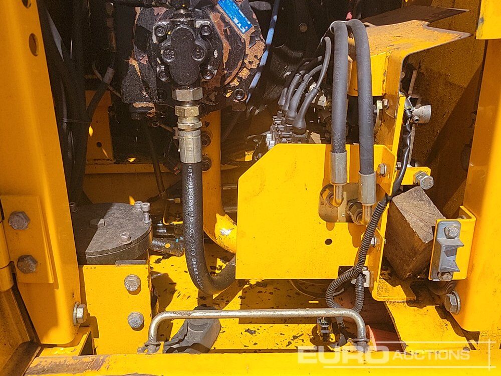 Pelle sur chenille JCB JS130LC: photos 29 Pelle sur chenille JCB JS130LC: photos 29