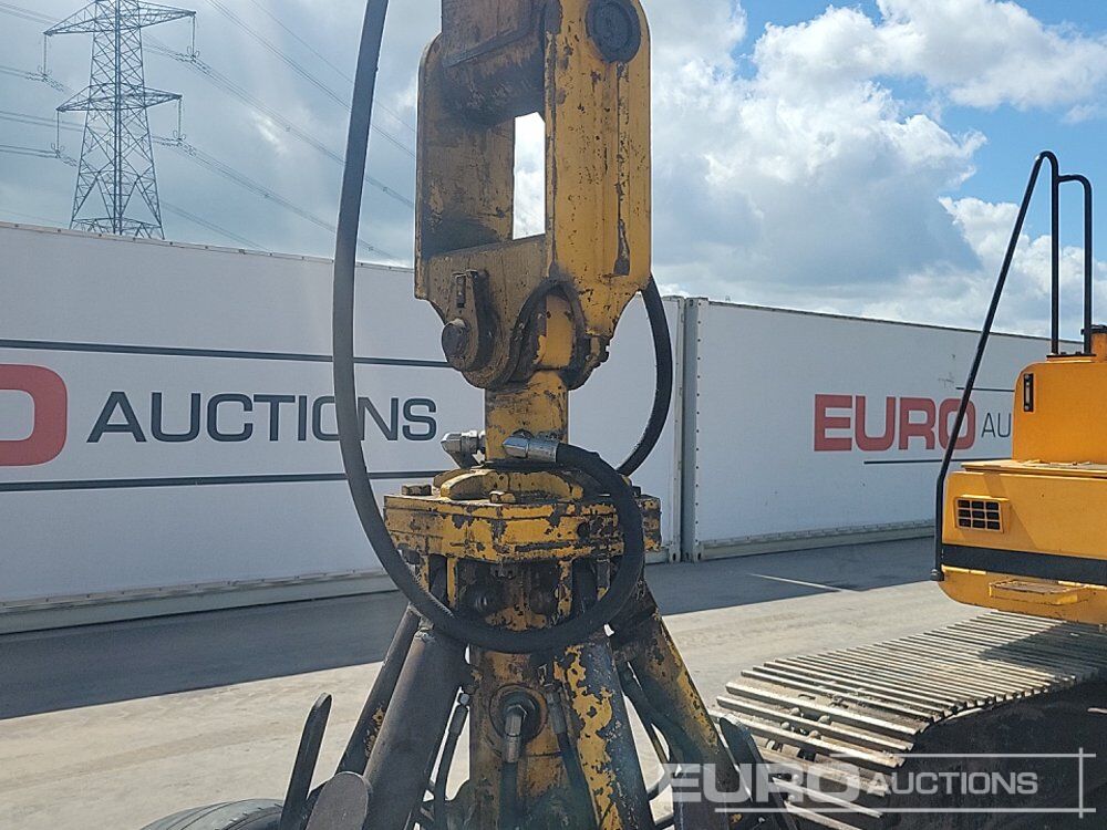 Pelle sur chenille JCB JS130LC: photos 19 Pelle sur chenille JCB JS130LC: photos 19