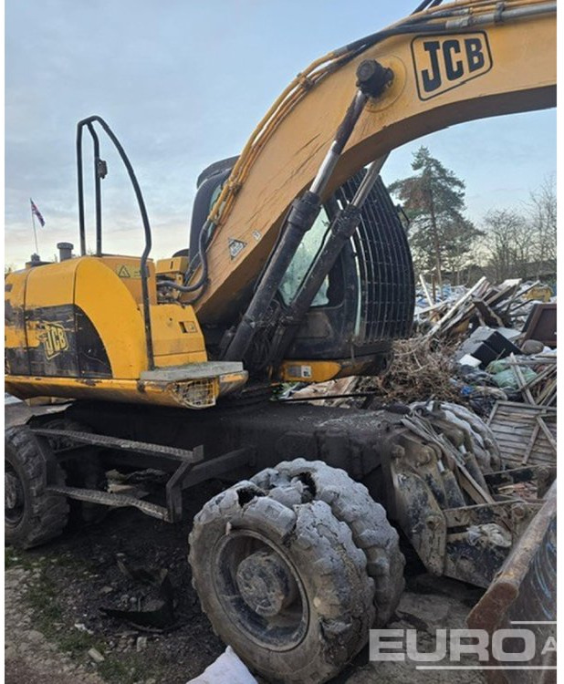 JCB JS130W - Pelle sur pneus: photos 4 JCB JS130W - Pelle sur pneus: photos 4