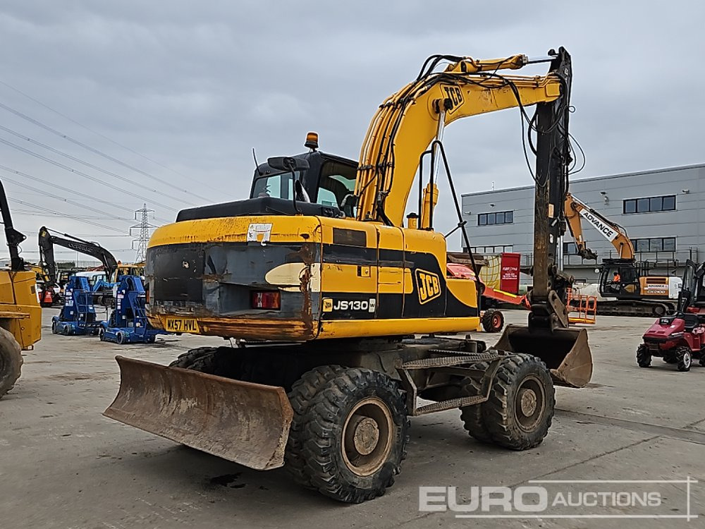 JCB JS130W - Pelle sur pneus: photos 5 JCB JS130W - Pelle sur pneus: photos 5