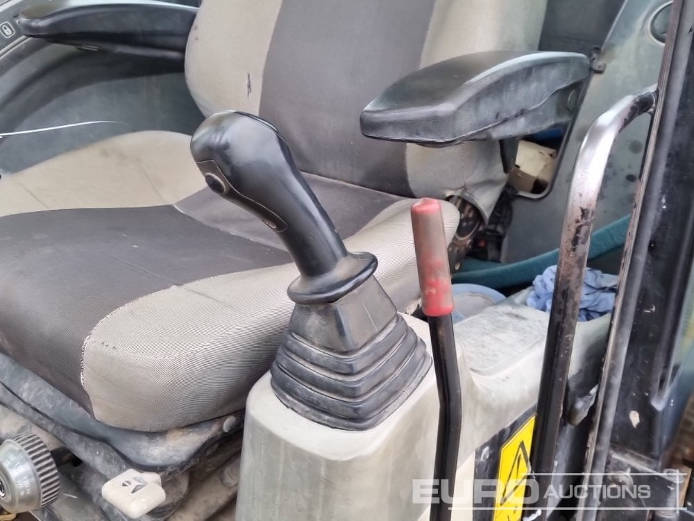 Pelle sur chenille JCB JS145LC: photos 44 Pelle sur chenille JCB JS145LC: photos 44