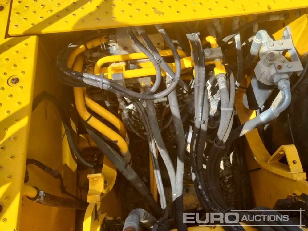 Pelle sur pneus JCB JS175W: photos 32 Pelle sur pneus JCB JS175W: photos 32
