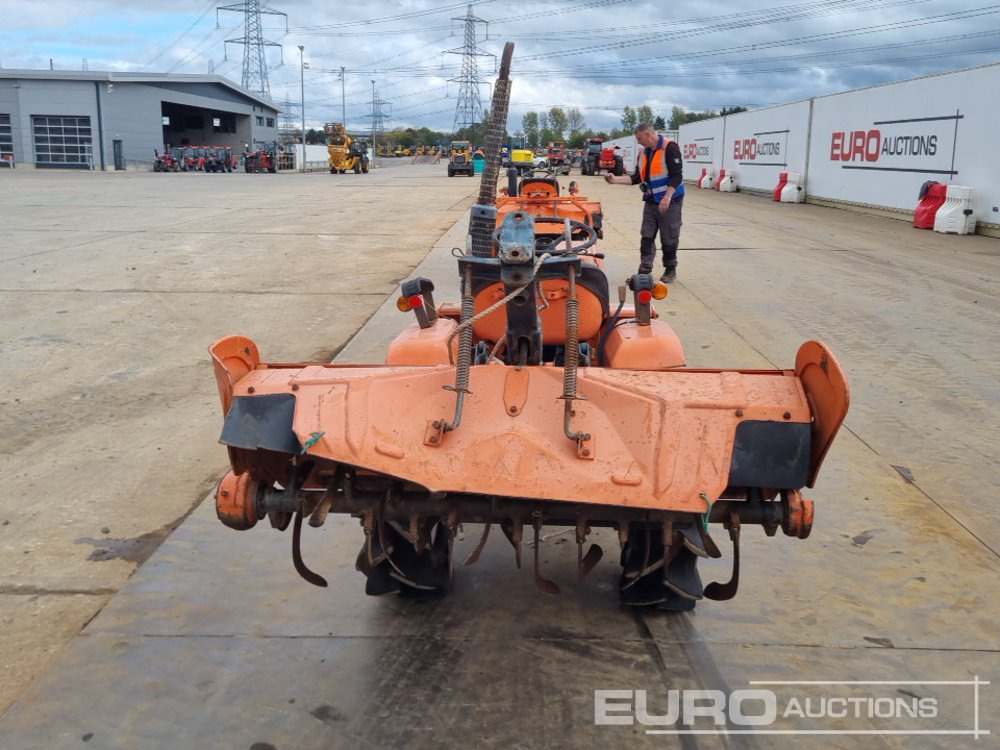 Kubota B1400 - Micro tracteur: photos 4 Kubota B1400 - Micro tracteur: photos 4