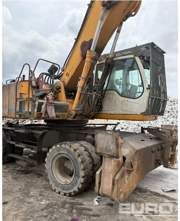 Liebherr A934C Litronic - Pelle sur pneus: photos 2 Liebherr A934C Litronic - Pelle sur pneus: photos 2
