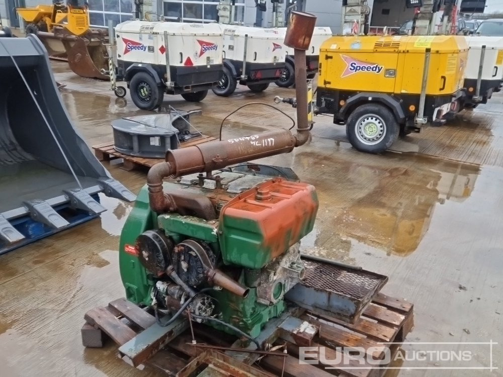 Lister 3 Cylinder Engine, Pully - Moteur: photos 1 Lister 3 Cylinder Engine, Pully - Moteur: photos 1