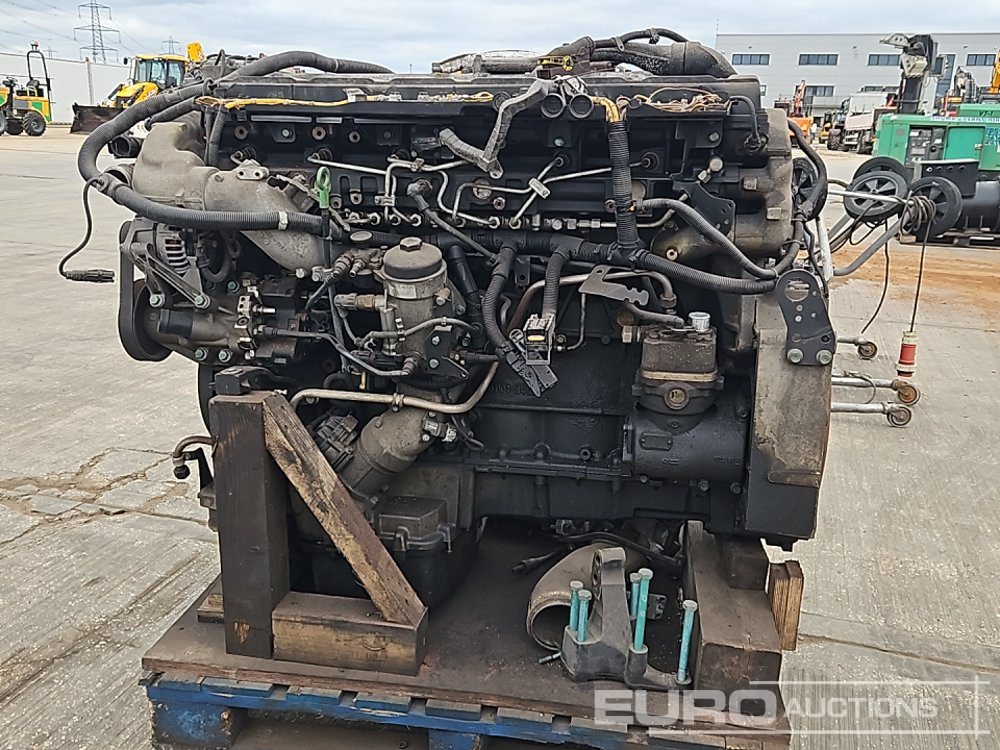 MAN 6 Cylinder Engine - Moteur: photos 2 MAN 6 Cylinder Engine - Moteur: photos 2