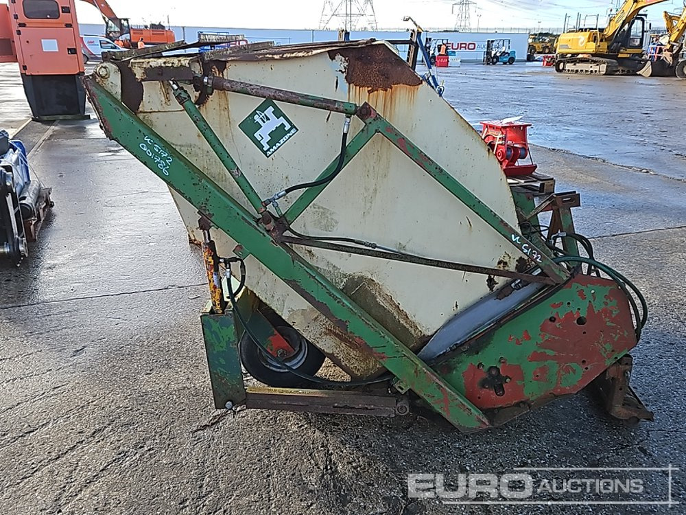 Amazone LGBT 135 - Machine agricole: photos 4 Amazone LGBT 135 - Machine agricole: photos 4