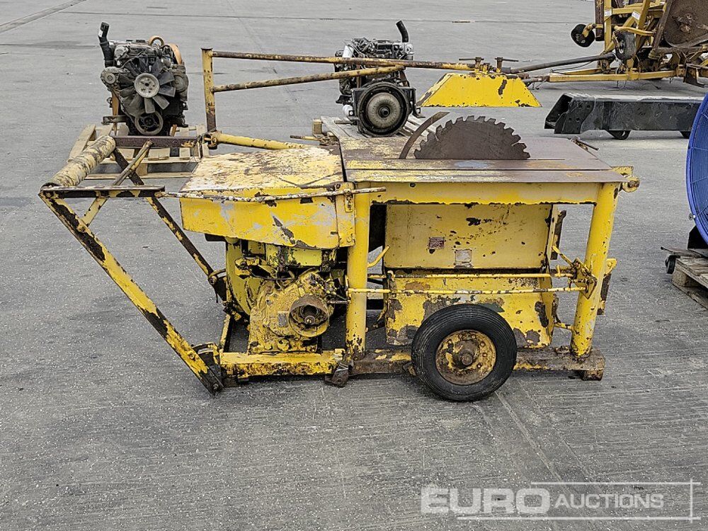 Machine agricole PTO Drive Table Saw: photos 6 Machine agricole PTO Drive Table Saw: photos 6