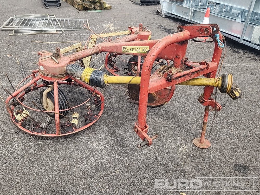 PZ Haybob 300 Tedder - Machine agricole: photos 3 PZ Haybob 300 Tedder - Machine agricole: photos 3