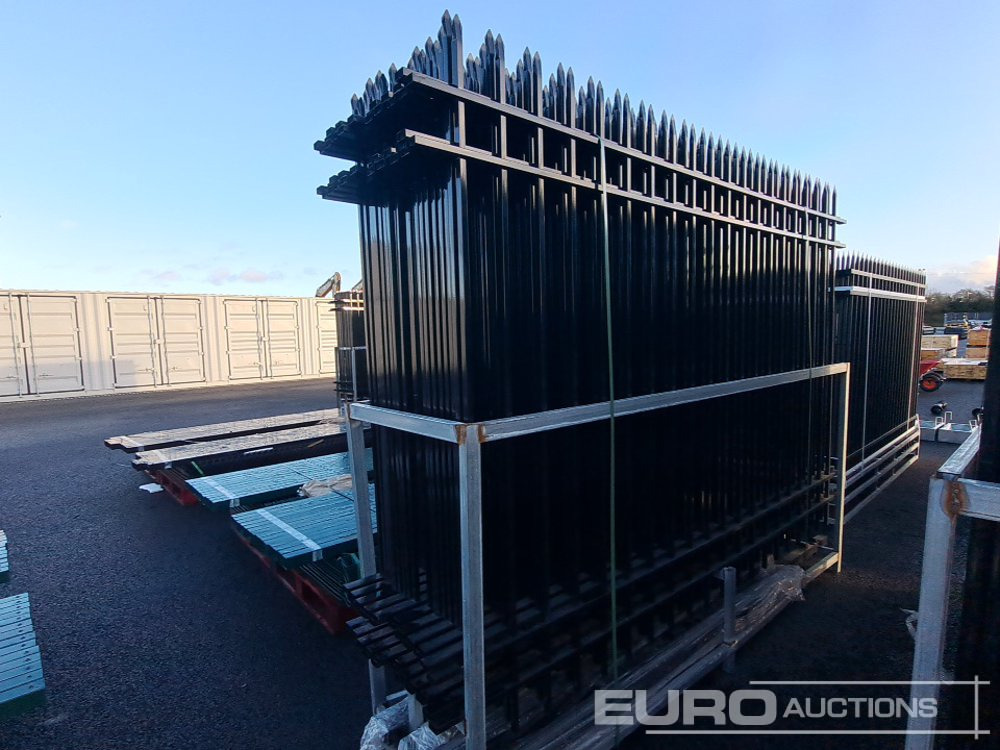 Unused 2025 SKLP 10x7' Fencing Panels (20 of) & Posts - Machine agricole: photos 3 Unused 2025 SKLP 10x7' Fencing Panels (20 of) & Posts - Machine agricole: photos 3