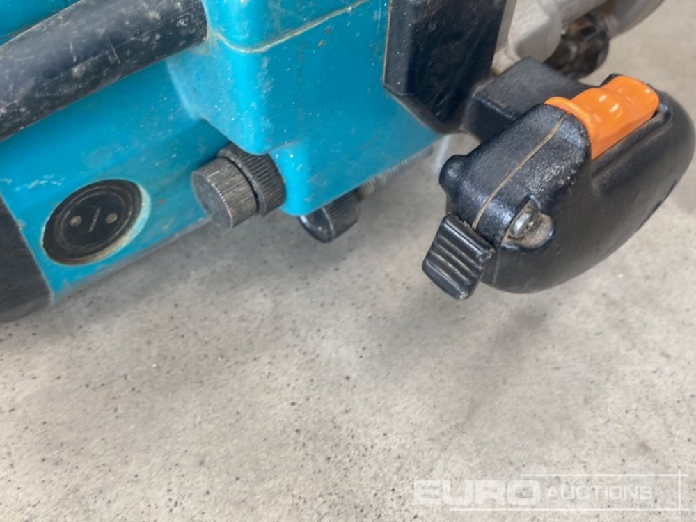 Matériel de chantier Makita 3612 110 Volt Router: photos 7