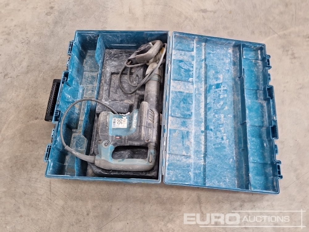 Makita HM0871C 110 Volt Hammer Drill/Breaker - Matériel de chantier: photos 2 Makita HM0871C 110 Volt Hammer Drill/Breaker - Matériel de chantier: photos 2