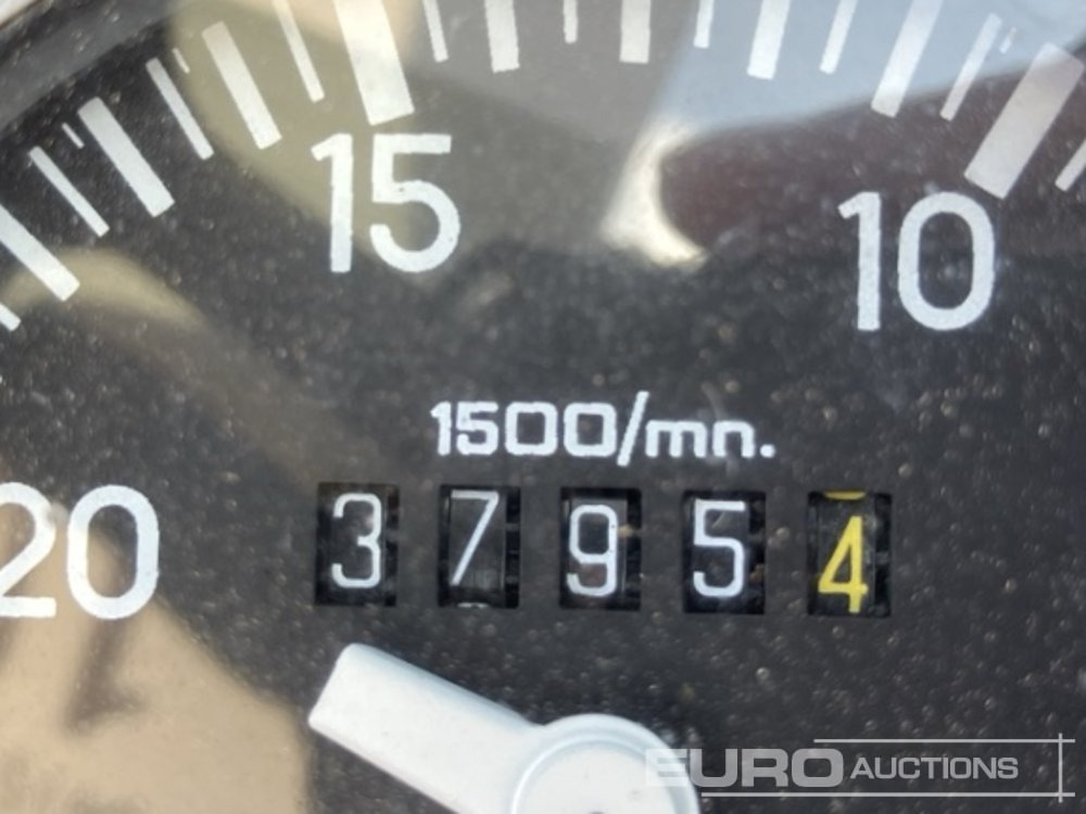 Tracteur agricole Massey Ferguson 240: photos 13 Tracteur agricole Massey Ferguson 240: photos 13