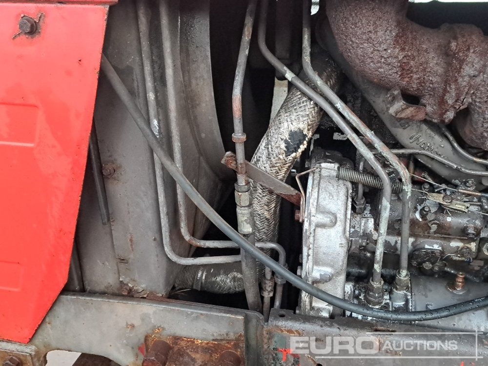 Tracteur agricole Massey Ferguson 698: photos 13