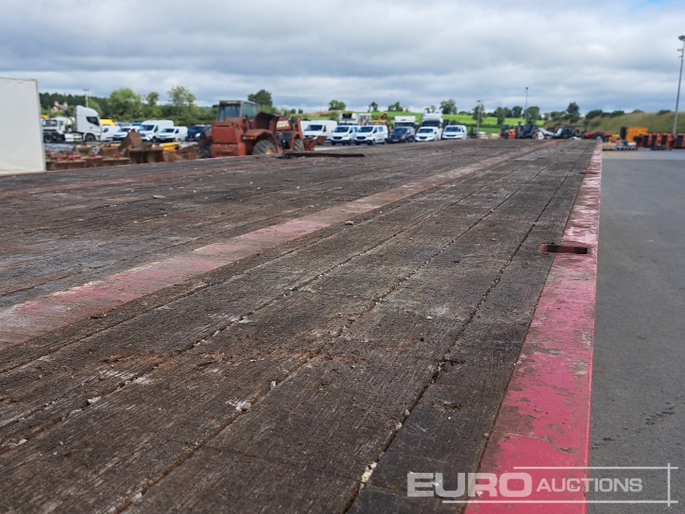 Semi-remorque plateau Montracon 45' Tri Axle Flat Trailer, Goal Post Sockets: photos 17