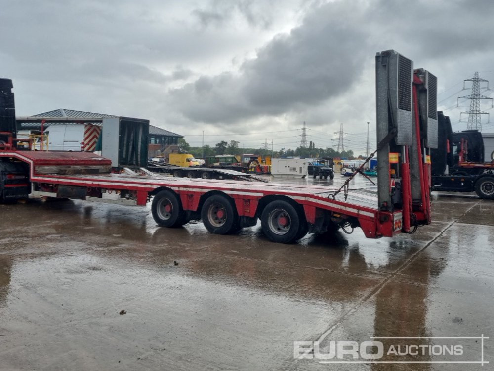 Nooteboom Tri Axle Stepframe Low Loader Trailer, Rear Steer, Hydraulic Fliptoe Ramps, Winch - Semi-remorque surbaissé: photos 3 Nooteboom Tri Axle Stepframe Low Loader Trailer, Rear Steer, Hydraulic Fliptoe Ramps, Winch - Semi-remorque surbaissé: photos 3