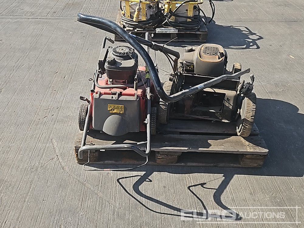 Petrol Walk Behind Lawnmower (2 of) - Motofaucheuse: photos 4 Petrol Walk Behind Lawnmower (2 of) - Motofaucheuse: photos 4