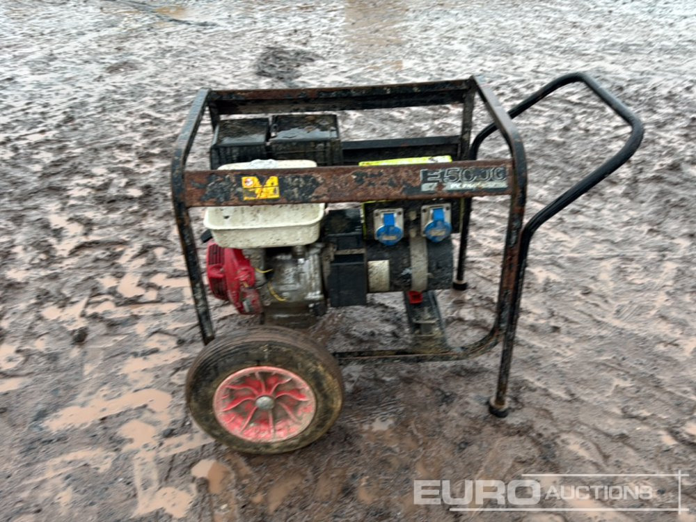 Pramac E5000 Petrol Generator Honda Engine - Groupe électrogène: photos 2 Pramac E5000 Petrol Generator Honda Engine - Groupe électrogène: photos 2