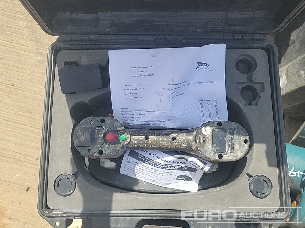 Matériel de chantier Probst FXAH120 Cordless Vacuum Lift (3 of), Makita 110 Volt Circular Saw, Makita Cordless Resipricating Saw, 415 Volt Masters Space Heater, 110 Volt Milwaukee Hammer Drill: photos 18