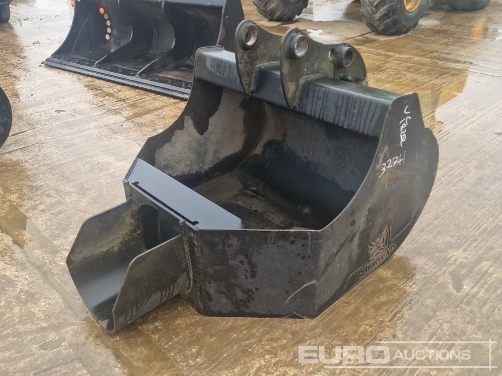 Rhinox Concreate Pouring Bucket - Godet: photos 1 Rhinox Concreate Pouring Bucket - Godet: photos 1