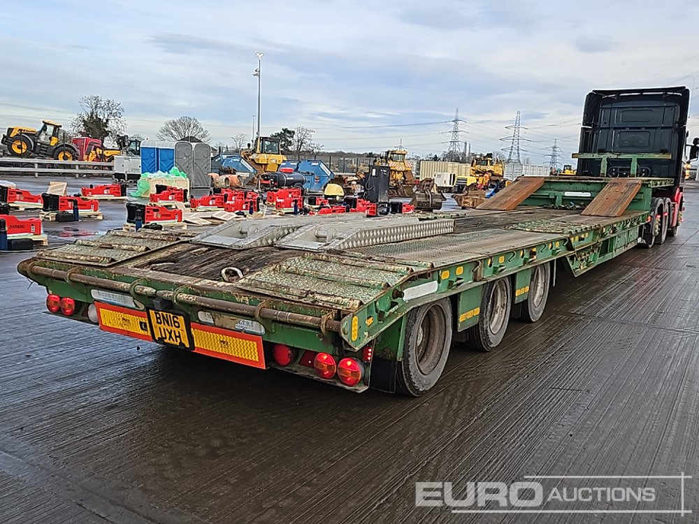 SM TRAILERS Tri Axle Extendable Stepframe Low Loader Trailer, Neck Ramps, Wheel Wells, Steel Ramps - Semi-remorque surbaissé: photos 5 SM TRAILERS Tri Axle Extendable Stepframe Low Loader Trailer, Neck Ramps, Wheel Wells, Steel Ramps - Semi-remorque surbaissé: photos 5