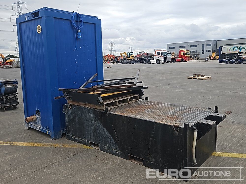 Single Toilet, Steps, Septic Tank (Cannot Be Reconsigned) - Conteneur maritime: photos 5 Single Toilet, Steps, Septic Tank (Cannot Be Reconsigned) - Conteneur maritime: photos 5