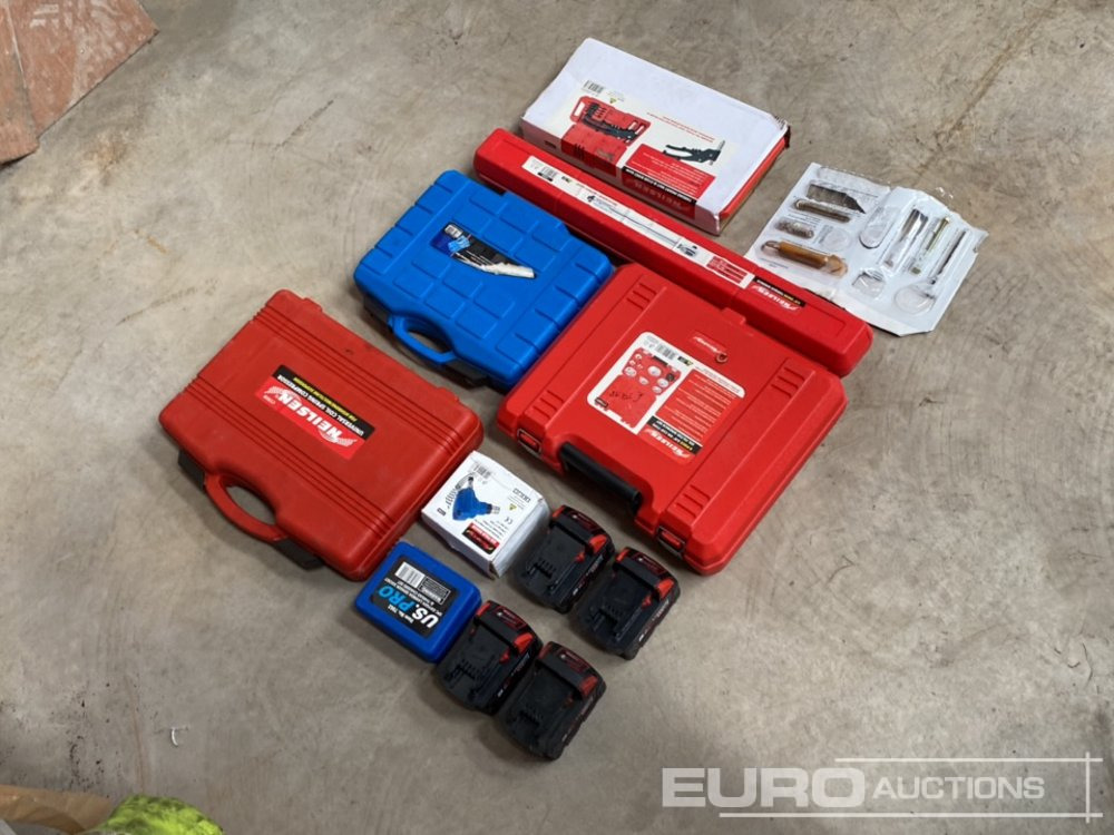 Spring Compression Set, Hose Removal Set, Oil Filter Wrench Set, Rivet Gun, Milwaukee Batterys, Palm Nailer, Torque Wrench - Équipement de garage: photos 5 Spring Compression Set, Hose Removal Set, Oil Filter Wrench Set, Rivet Gun, Milwaukee Batterys, Palm Nailer, Torque Wrench - Équipement de garage: photos 5