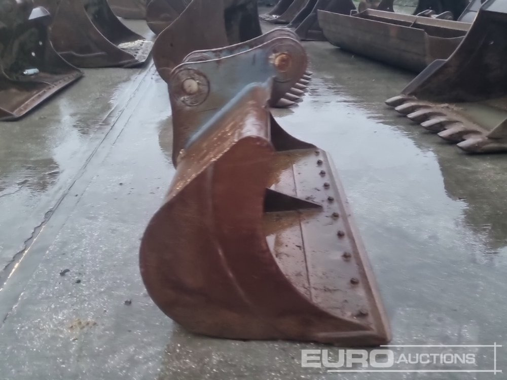 Strickland 84" Ditching Bucket 80mm Pin to suit 20 Ton Excavator - Godet: photos 5 Strickland 84" Ditching Bucket 80mm Pin to suit 20 Ton Excavator - Godet: photos 5