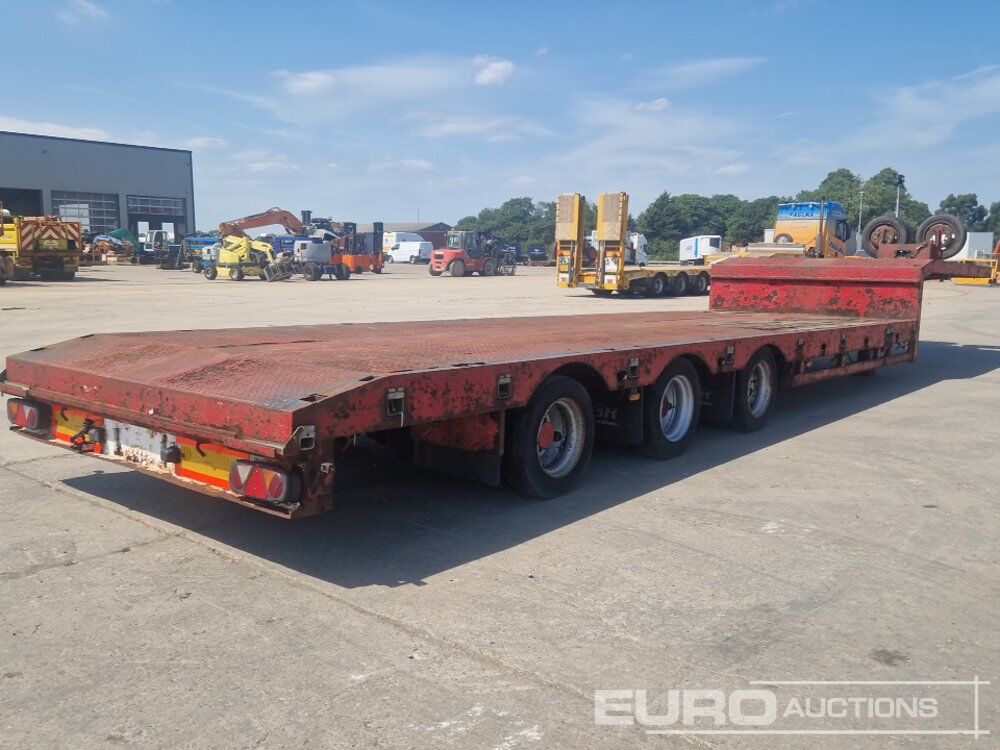 TSR Tri Axle Extendable Stepframe Low Loader Trailer, Out Riggers, Rear Steer, Winch (Plating Certificate Available) - Semi-remorque plateau: photos 5 TSR Tri Axle Extendable Stepframe Low Loader Trailer, Out Riggers, Rear Steer, Winch (Plating Certificate Available) - Semi-remorque plateau: photos 5