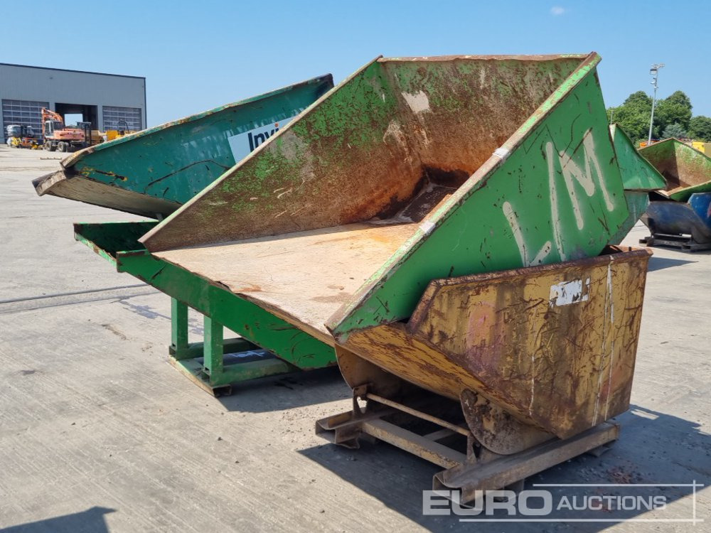 Tipping Skip to suit Forklift (4 of) - Benne basculante: photos 1 Tipping Skip to suit Forklift (4 of) - Benne basculante: photos 1