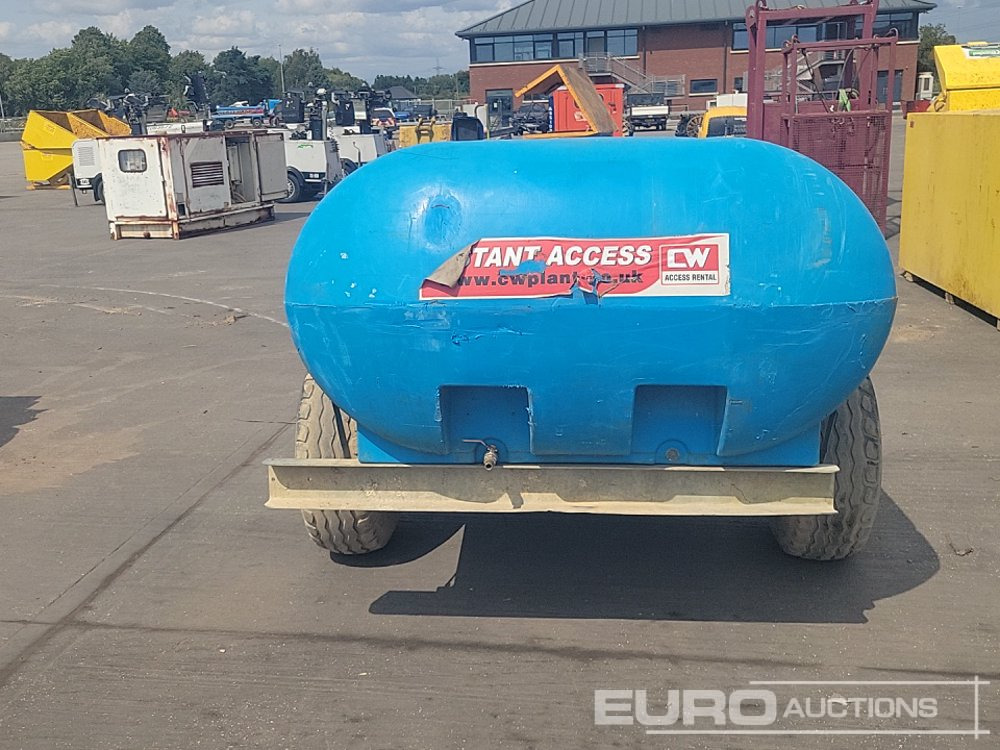 Trailer Engineering Single Axle Plastic Water Bowser - Cuve de stockage: photos 4 Trailer Engineering Single Axle Plastic Water Bowser - Cuve de stockage: photos 4