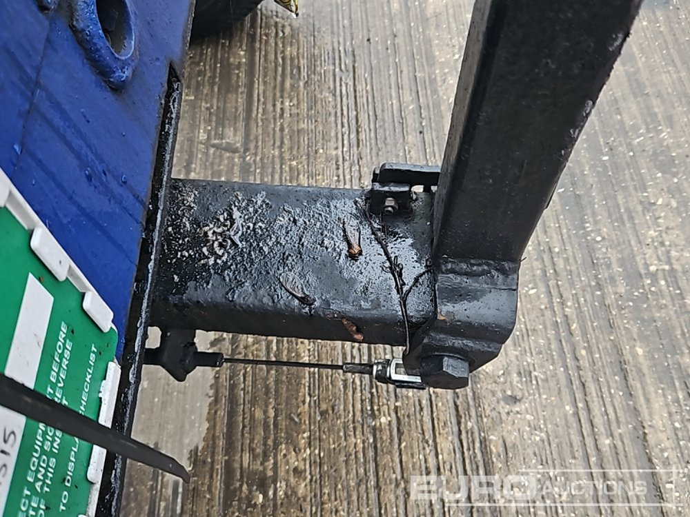 Groupe électrogène Twin Axle Welder Generator, Perkins Engine: photos 13 Groupe électrogène Twin Axle Welder Generator, Perkins Engine: photos 13