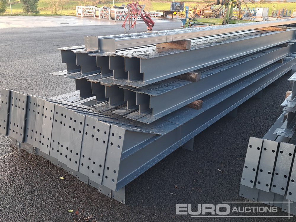 Unused 100' x 50' x 20' Steel Frame Building, 12.5 Roof Pitch, Purlin Cleats, Roof Bracing - Conteneur comme habitat: photos 1 Unused 100' x 50' x 20' Steel Frame Building, 12.5 Roof Pitch, Purlin Cleats, Roof Bracing - Conteneur comme habitat: photos 1