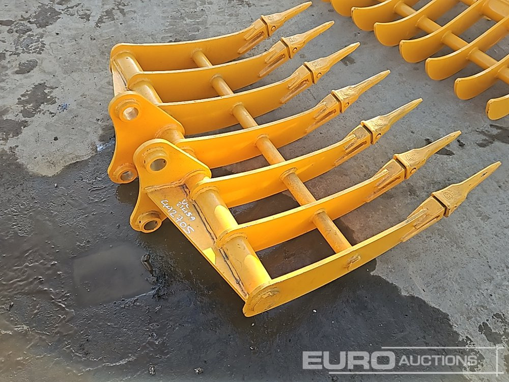 Unused 2025 Captok 44" Rake 45mm Pin to suit 4-6 Ton Excavator - Godet: photos 3 Unused 2025 Captok 44" Rake 45mm Pin to suit 4-6 Ton Excavator - Godet: photos 3