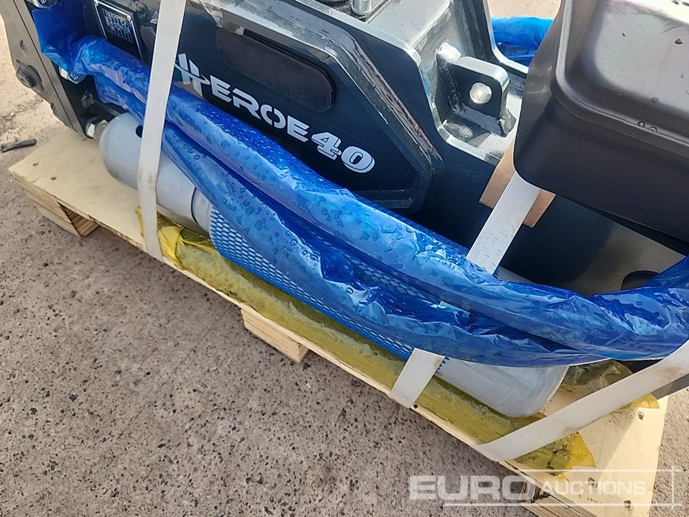 Unused 2025 Heroe 40 Hydraulic Breaker 30mm Pin to suit Mini Excavator - Marteau hydraulique: photos 5 Unused 2025 Heroe 40 Hydraulic Breaker 30mm Pin to suit Mini Excavator - Marteau hydraulique: photos 5