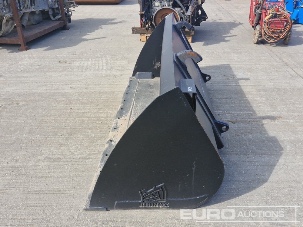 Unused 2025 Rhinox 90" Loading Bucket to suit Telehandler - Godet: photos 2 Unused 2025 Rhinox 90" Loading Bucket to suit Telehandler - Godet: photos 2
