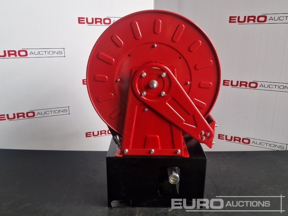 Équipement de garage Unused Boss 12v Pump, Retractable Hose Reel, 10m Hose, Flow Meter: photos 7