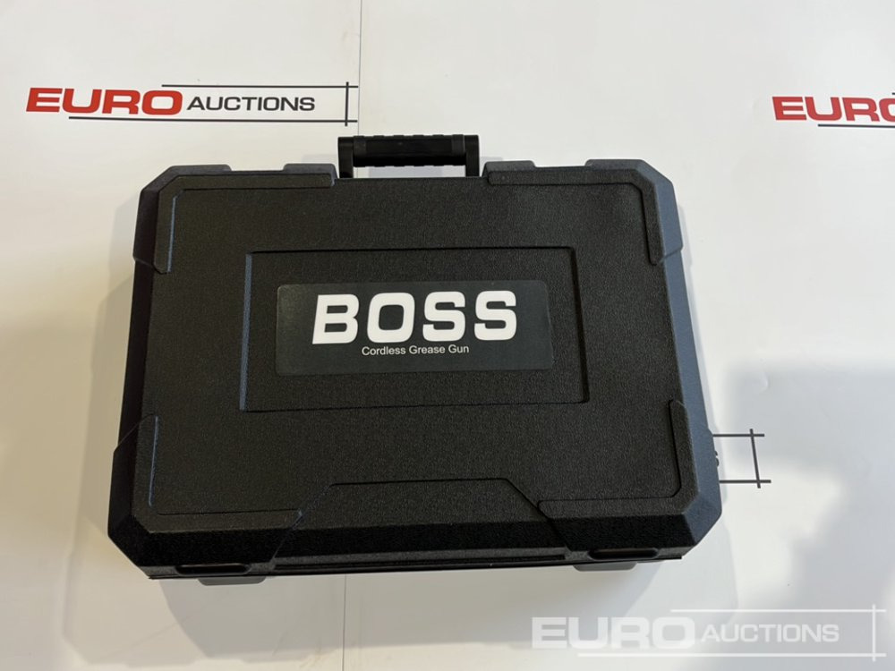 Matériel de chantier Unused Boss 21 Volt Lithium Battery Cordless Grease Gun: photos 13