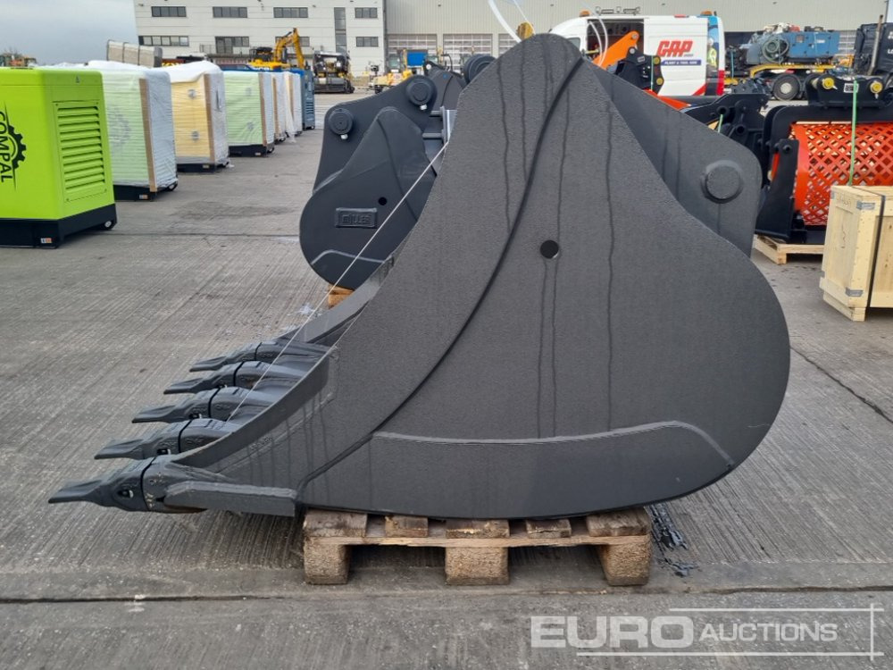 Unused CNH 44" Scoop Bucket 80mm Pin to suit 20 Ton Excavator - Godet: photos 2 Unused CNH 44" Scoop Bucket 80mm Pin to suit 20 Ton Excavator - Godet: photos 2
