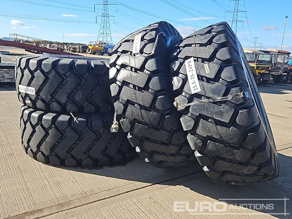 Unused Forcestone 23.5-25-24PR Tyres (4 of) - Pneu: photos 1 Unused Forcestone 23.5-25-24PR Tyres (4 of) - Pneu: photos 1